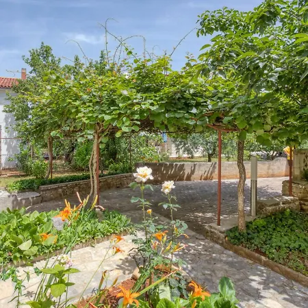 Appartamento Daria-3 By Interhome Porec