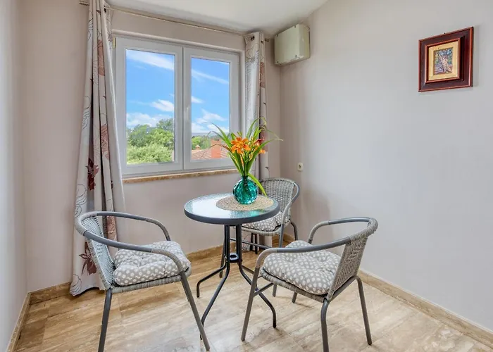 Daria-3 By Interhome *